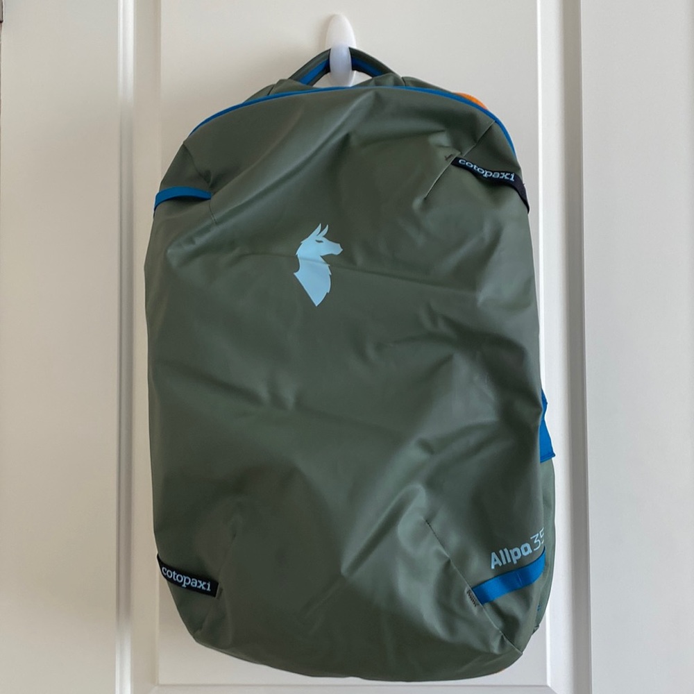 cotopaxi Allpa 35L Travel Pack in Spruce